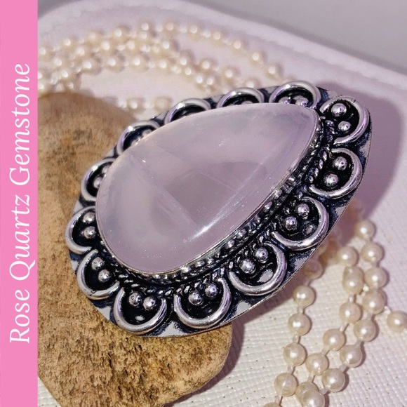 Rose Quartz Gemstone Handmade Halo Ring - Picture 5 of 10